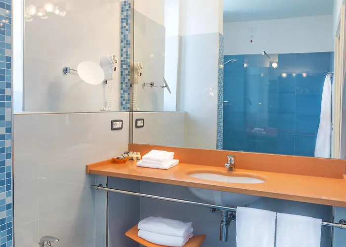 Parigi Отель Бибионе