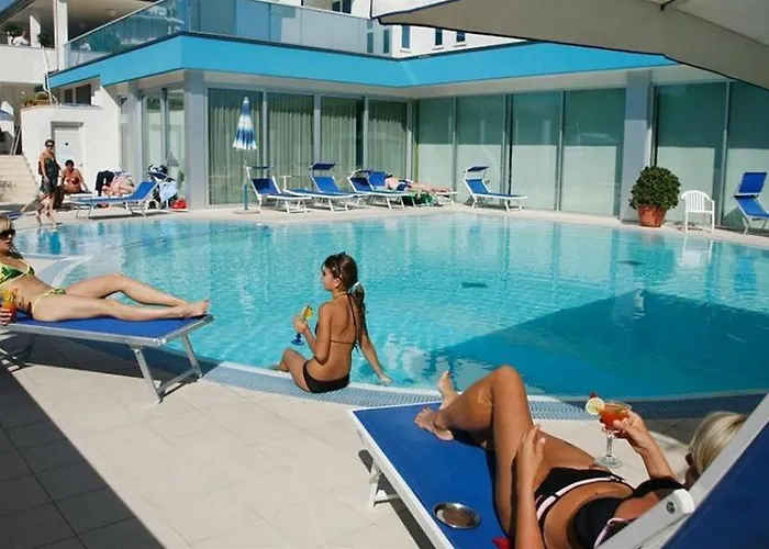 Parigi Бибионе