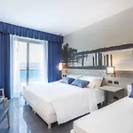 ホテル Parigi 4*