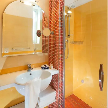 Parigi Hotel 4*