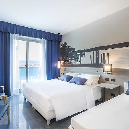 Szálloda Parigi 4*