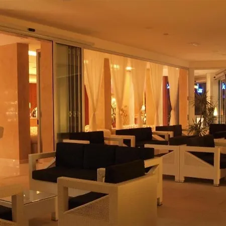 Szálloda Parigi 4*